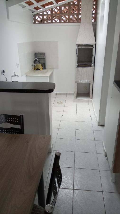 Kitinete Em Matinhos Com Piscina Villa Ngoại thất bức ảnh